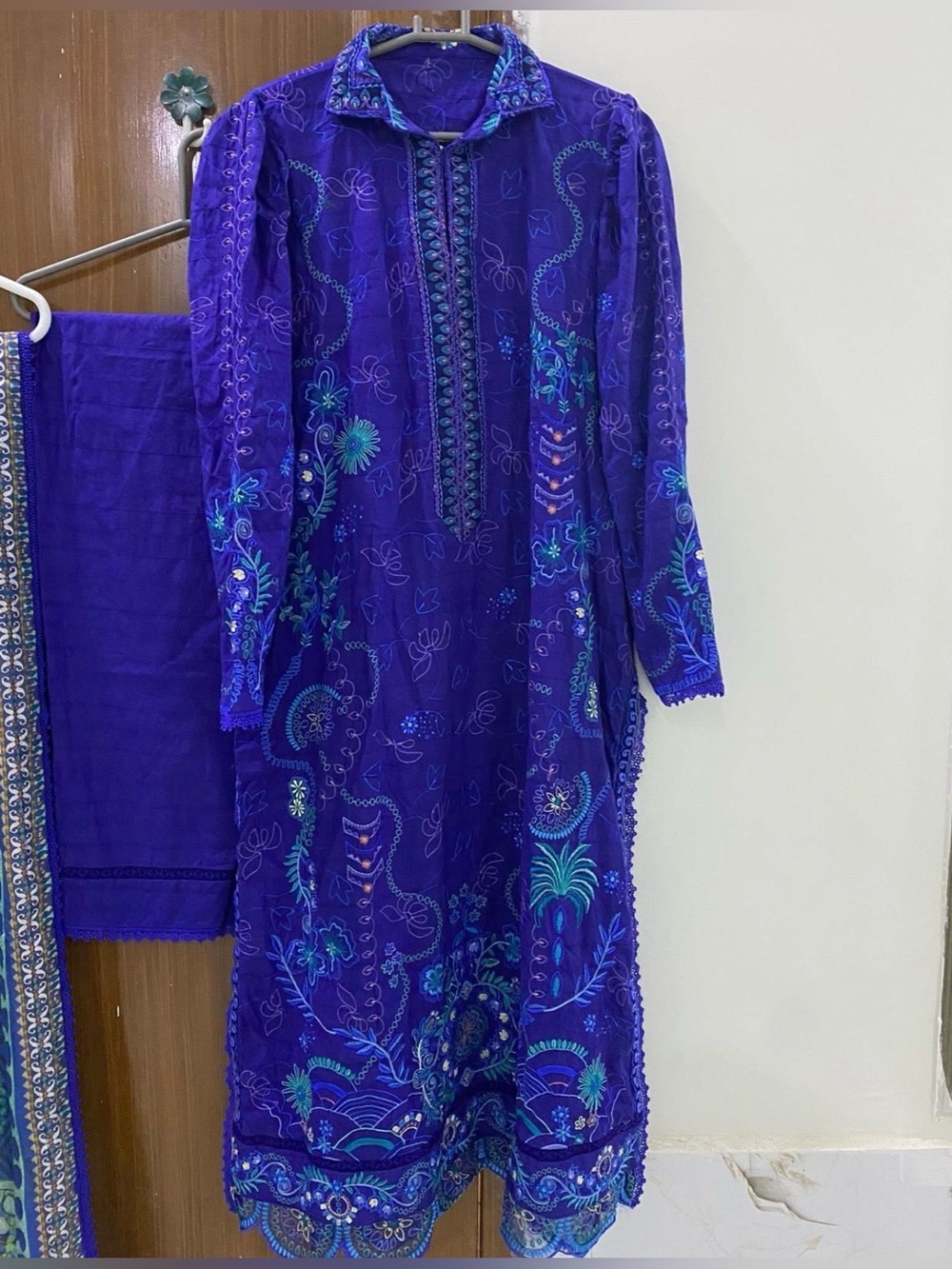 FARAH TALIB AZIZ | LAWN 25 | BERYL DEEP BLUE Indian Pakistani dress - Picture 7 of 9